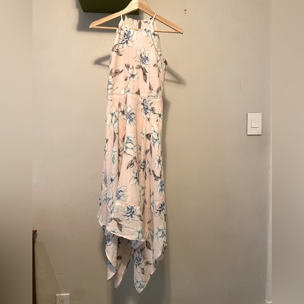 Candie’s Hawaiian floral maxi dress blush